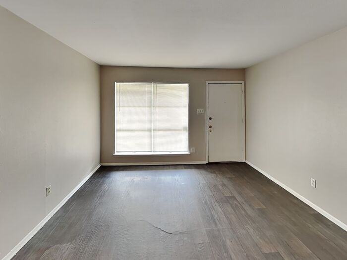 6021 Whitley Rd - Photo 3 of 17