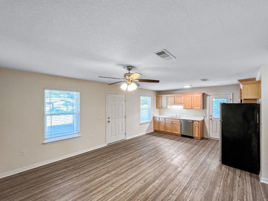 Mabel St - Photo 3 of 10