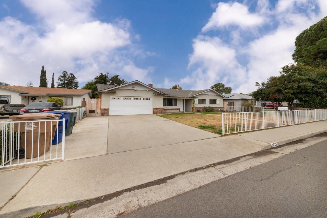 3825 Bianchi Way - Photo 4 of 20