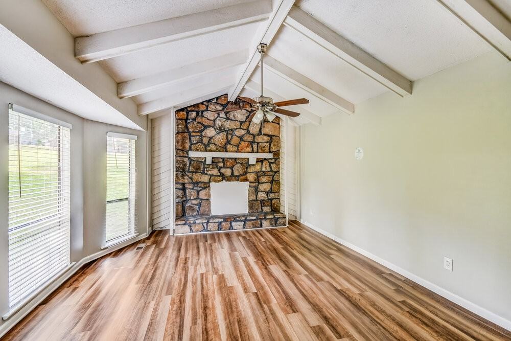 1121 Sunscape Cir - Photo 5 of 17