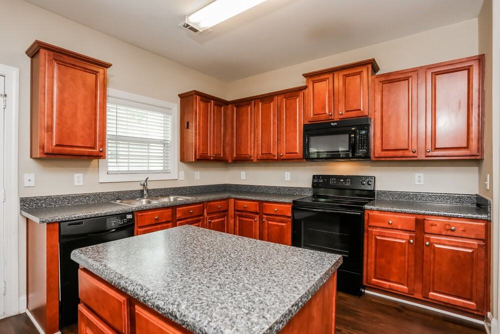 5265 Cactus Cove Ln - Photo 7 of 17