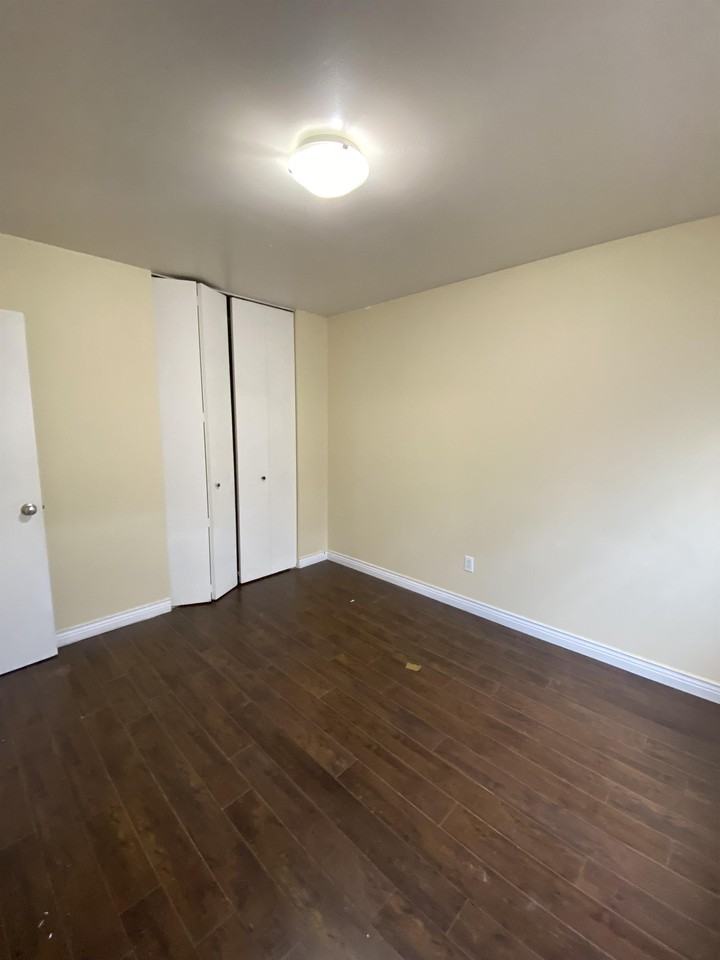 60 Kendra St #4 - Photo 6 of 8