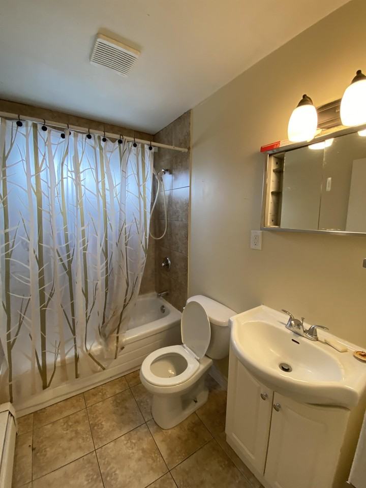 60 Kendra St #4 - Photo 7 of 8