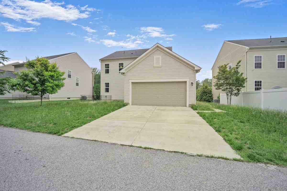 9007 Central Park Dr - Photo 4 of 43
