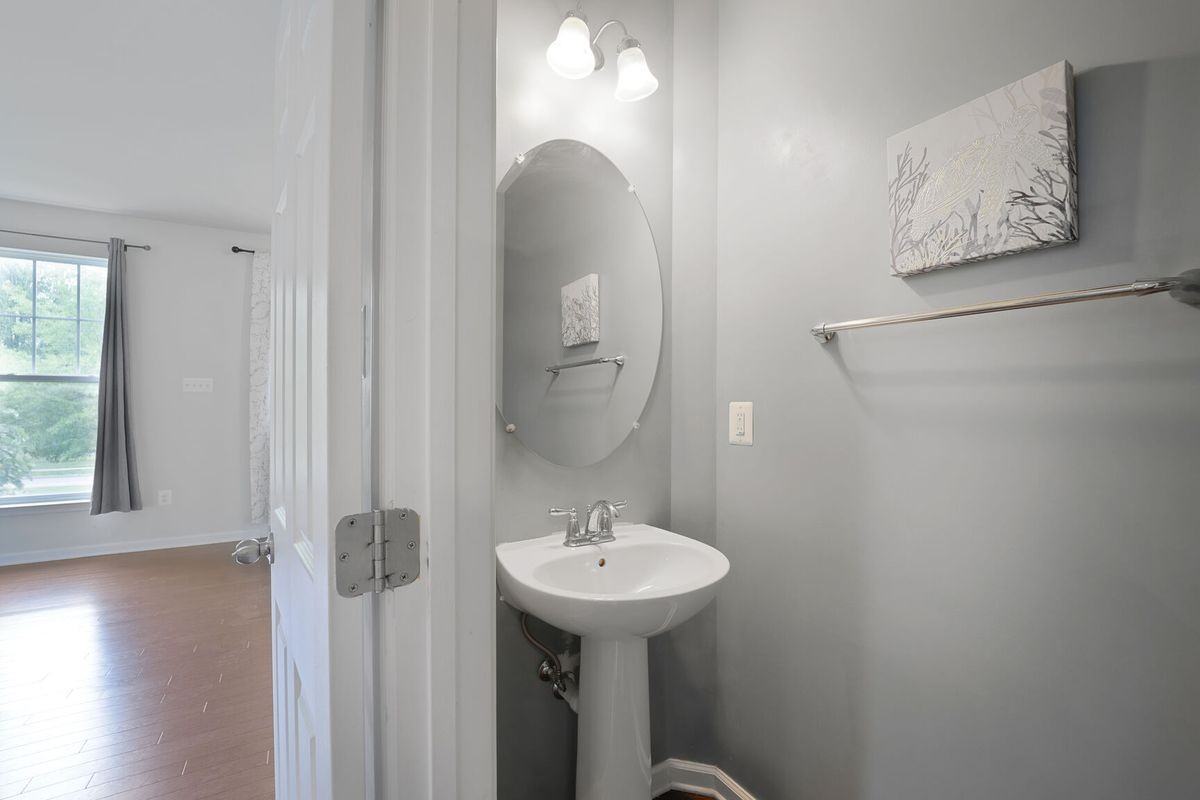9007 Central Park Dr - Photo 6 of 43
