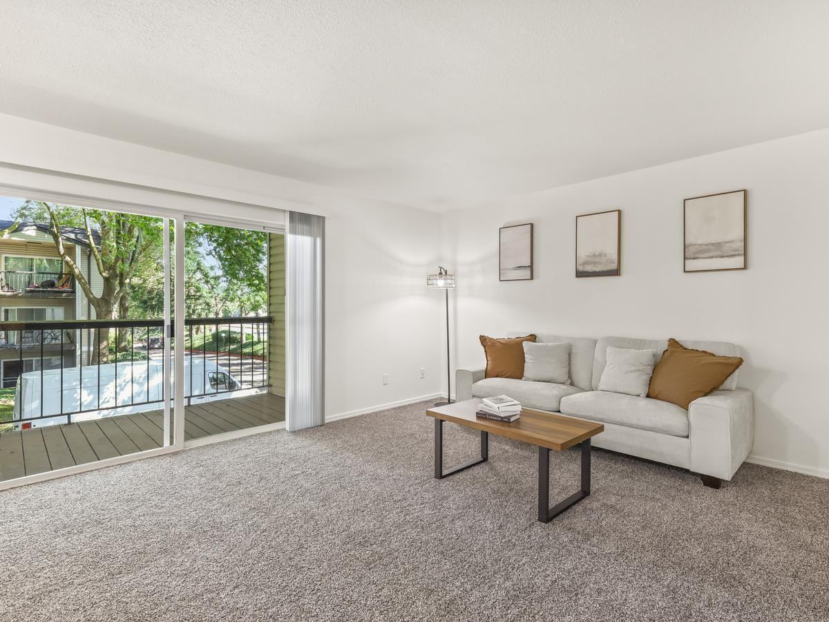 2508 Ne 138th Ave - Photo 4 of 29