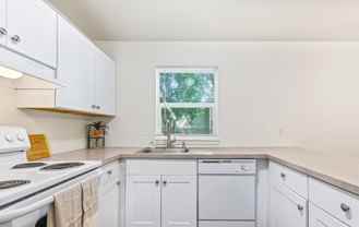 2508 Ne 138th Ave - Photo 1 of 1