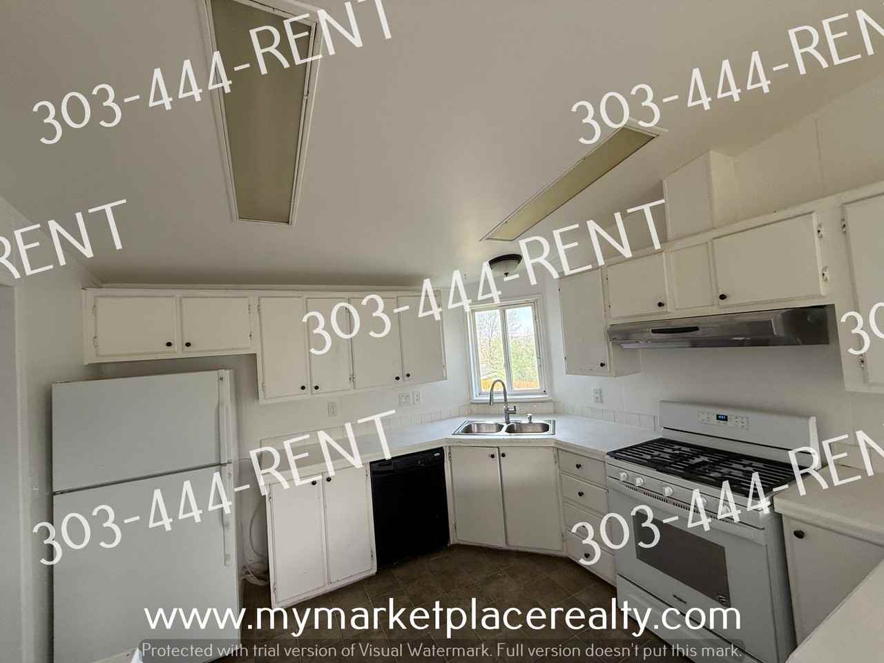 9116 Fontaine St - Photo 2 of 9