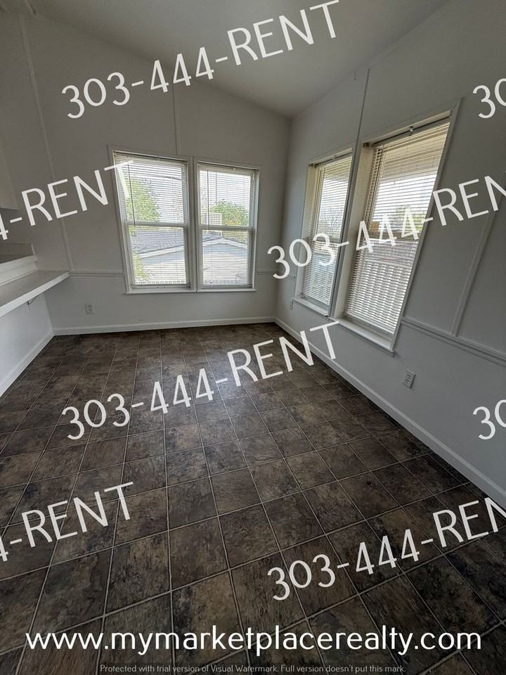 9116 Fontaine St - Photo 3 of 9