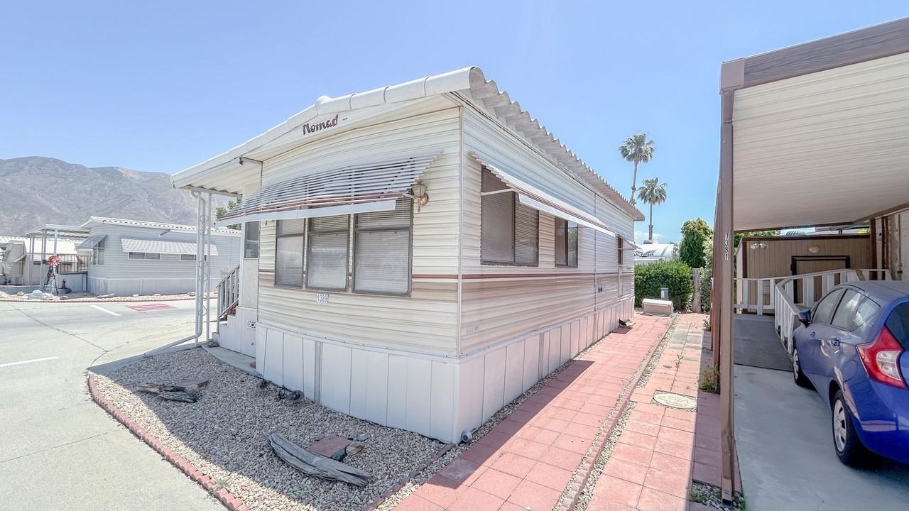 1389 Sierra Dr - Photo 3 of 13