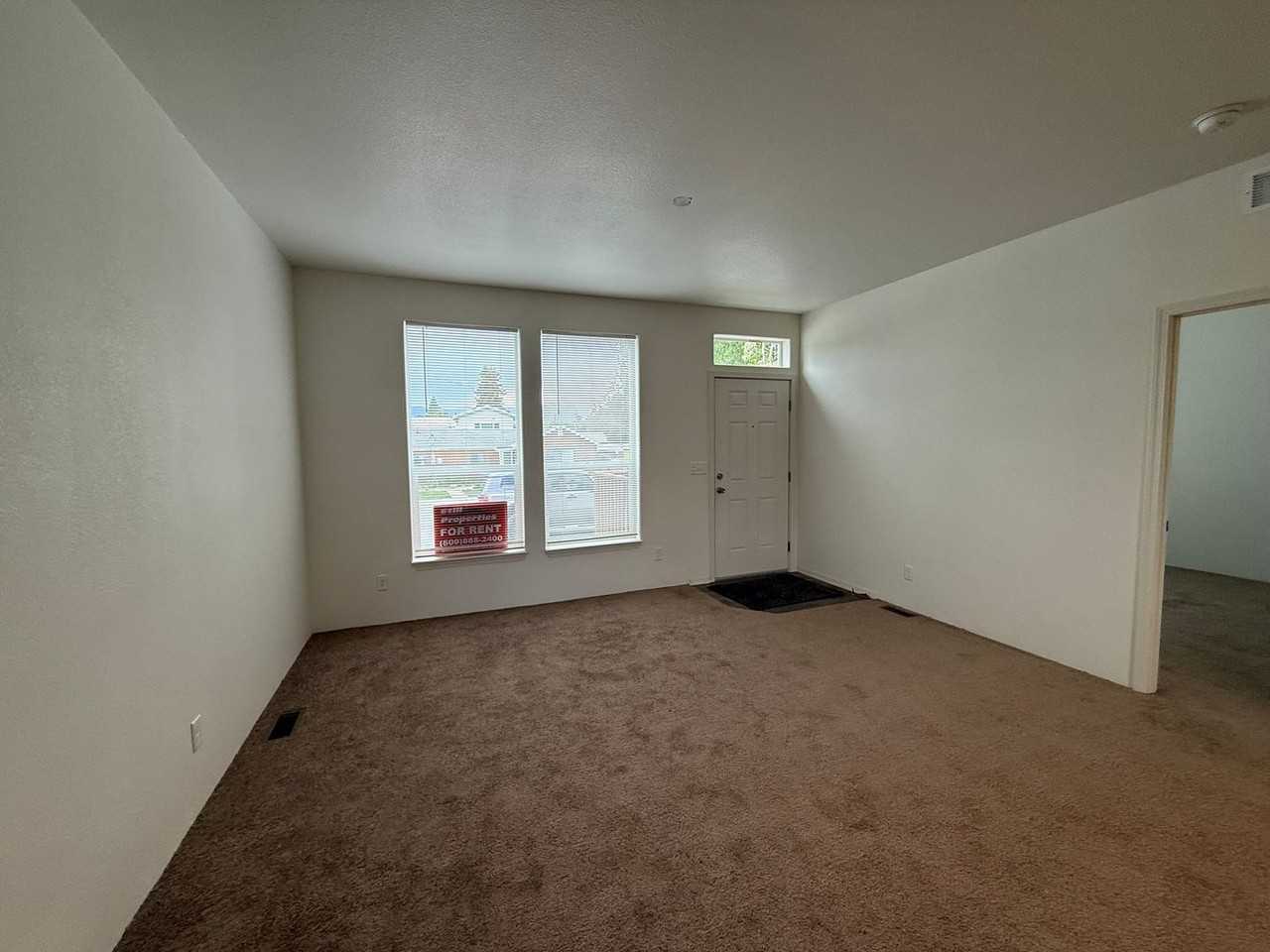 524 N Markeson St - Photo 3 of 13