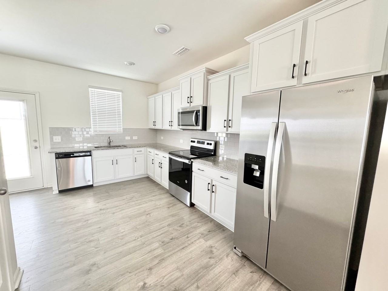 14216 Whistling Teal Dr - Photo 4 of 17