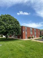 featured image of 102 N Orr Dr