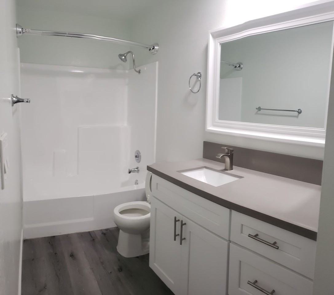 Keswick Manor - Photo 4 of 7