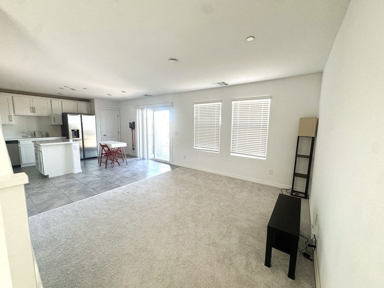 356 Rosefinch St - Photo 5 of 32