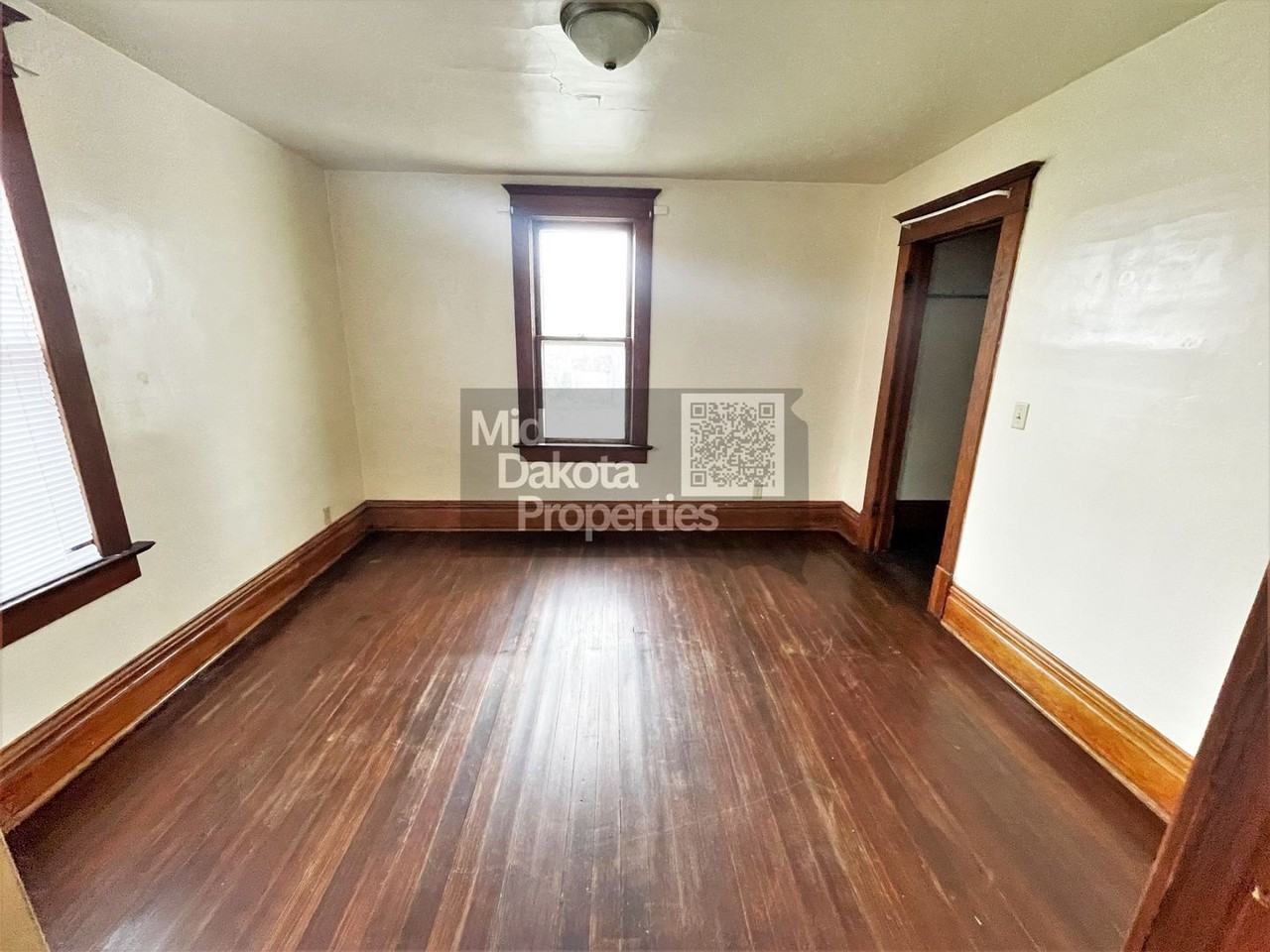 310 S Edmunds St - Photo 7 of 19