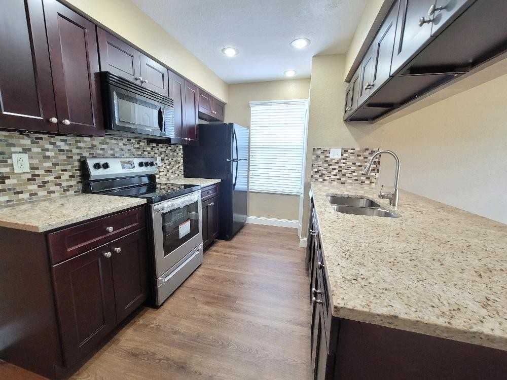 2310 Prime Cir - Photo 5 of 25