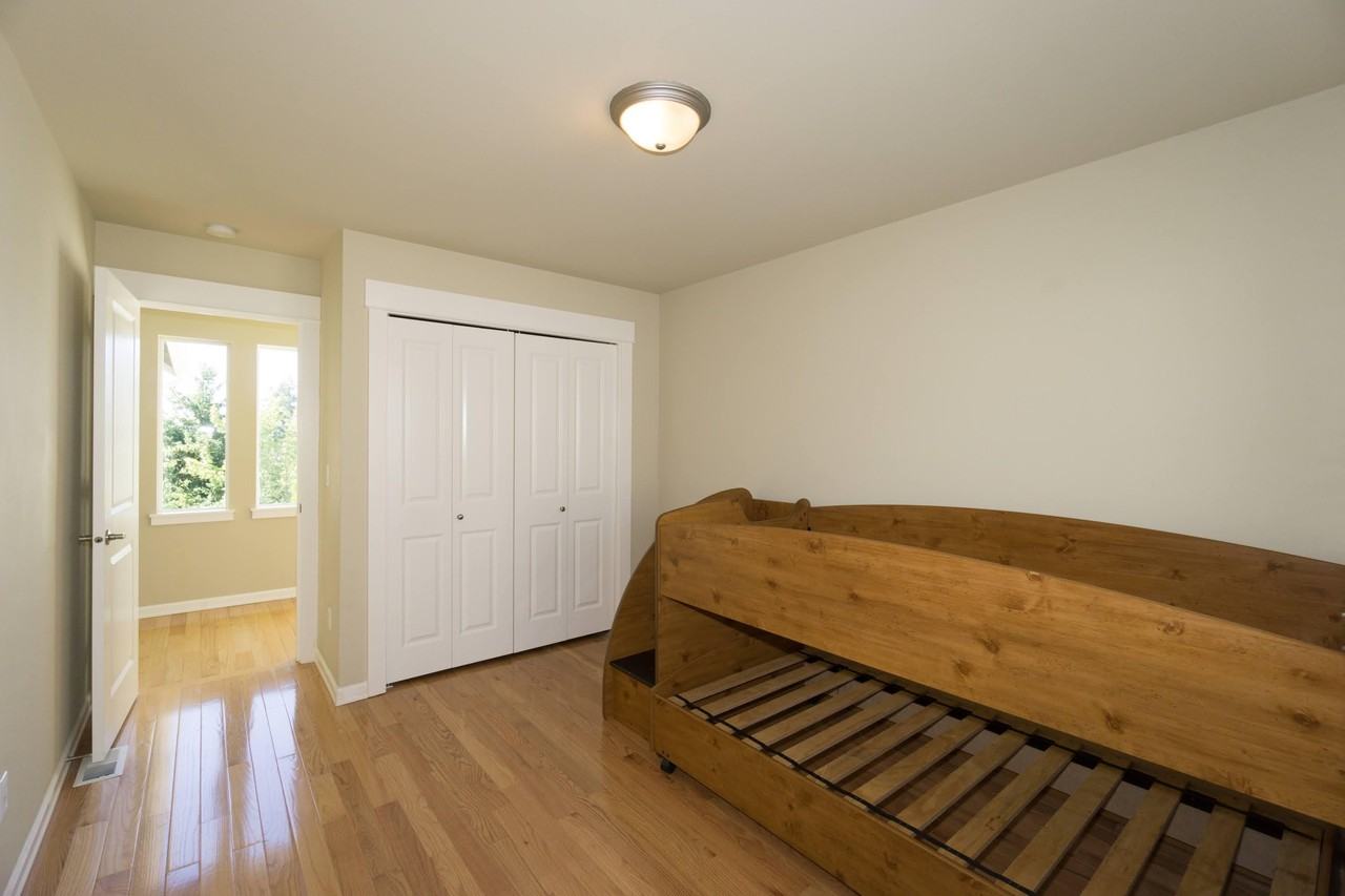 8641 138th Pl Se - Photo 5 of 50