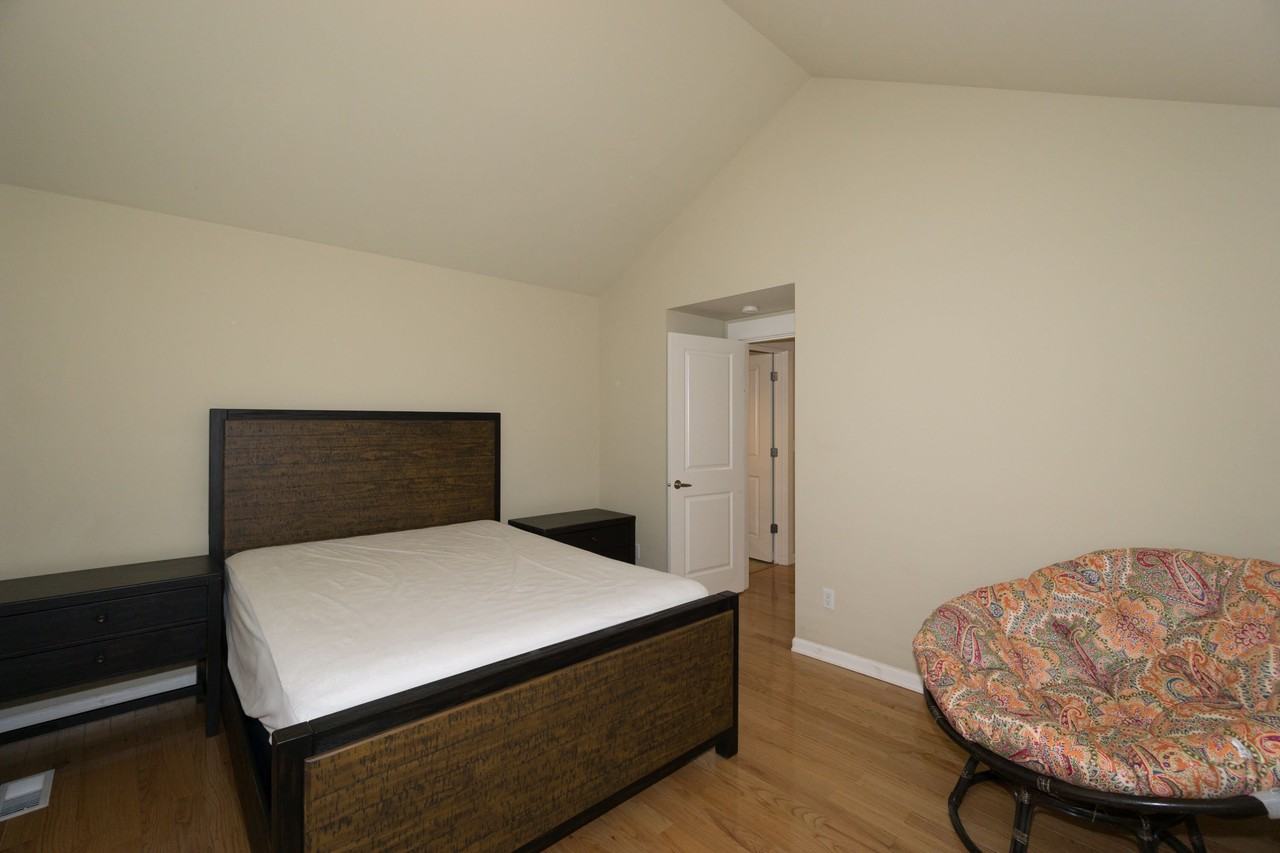 8641 138th Pl Se - Photo 3 of 50