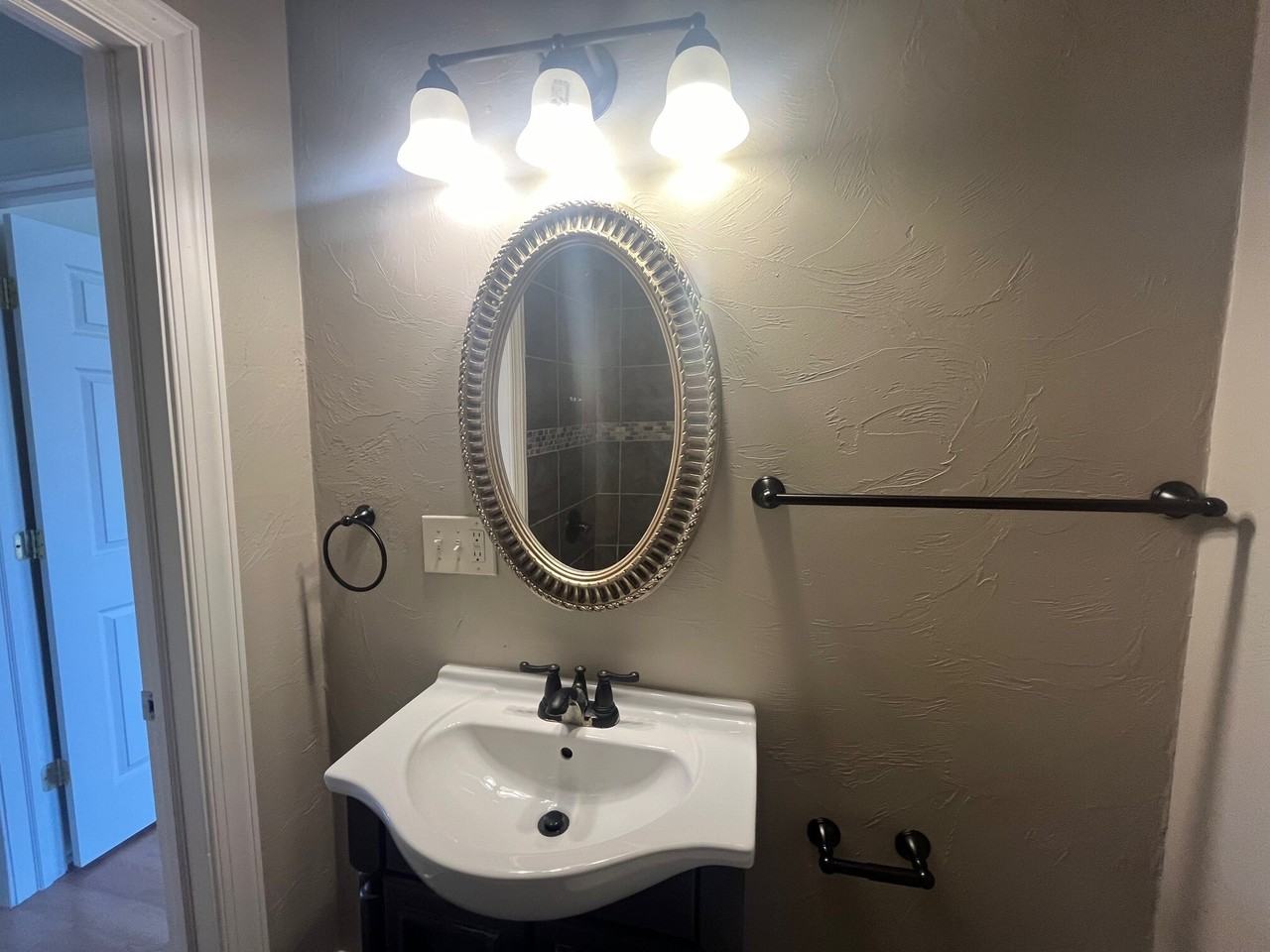 5205 Carnegie St - Photo 3 of 45