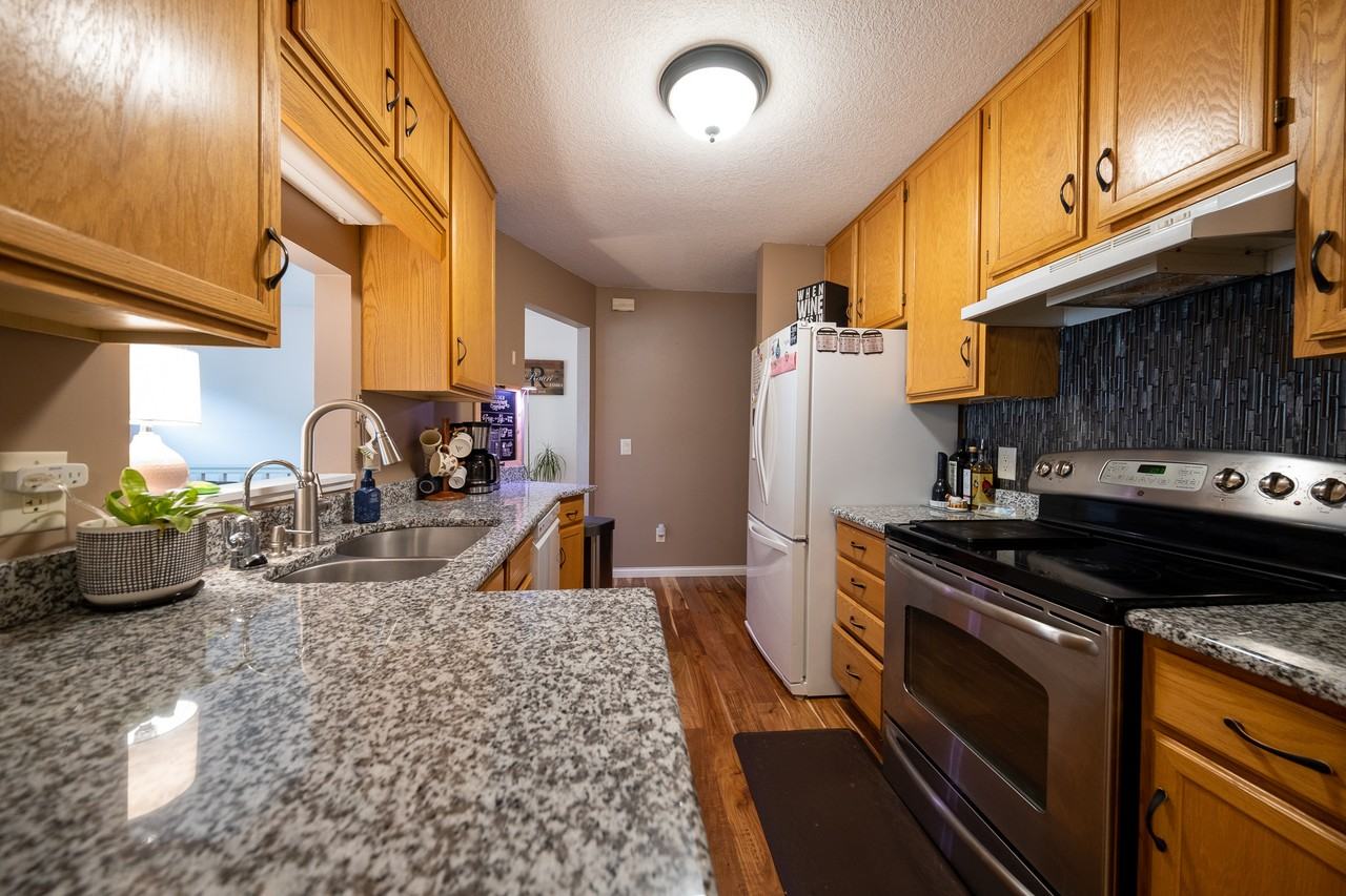 14210 Hibiscus Ct #1 - Photo 5 of 20