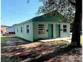 featured image of 905 W Anderson St #B