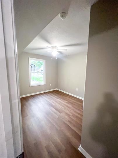 717 E Culton St #B - Photo 7 of 20