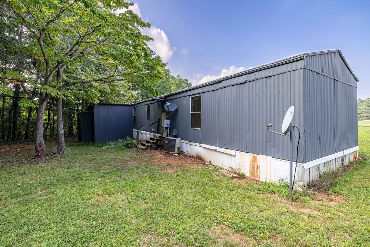 193 Poe Dr - Photo 3 of 20