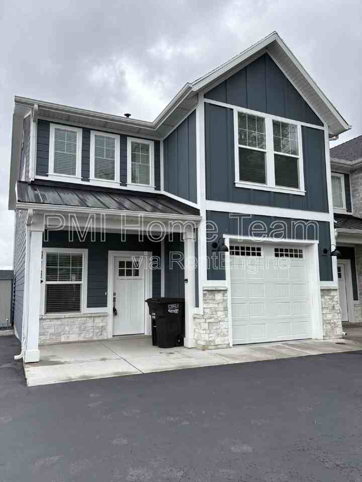 618 W Cozy Ln - Photo 2 of 29