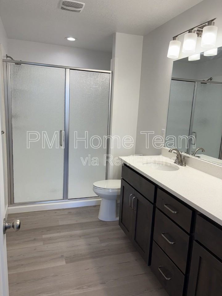 618 W Cozy Ln - Photo 6 of 29