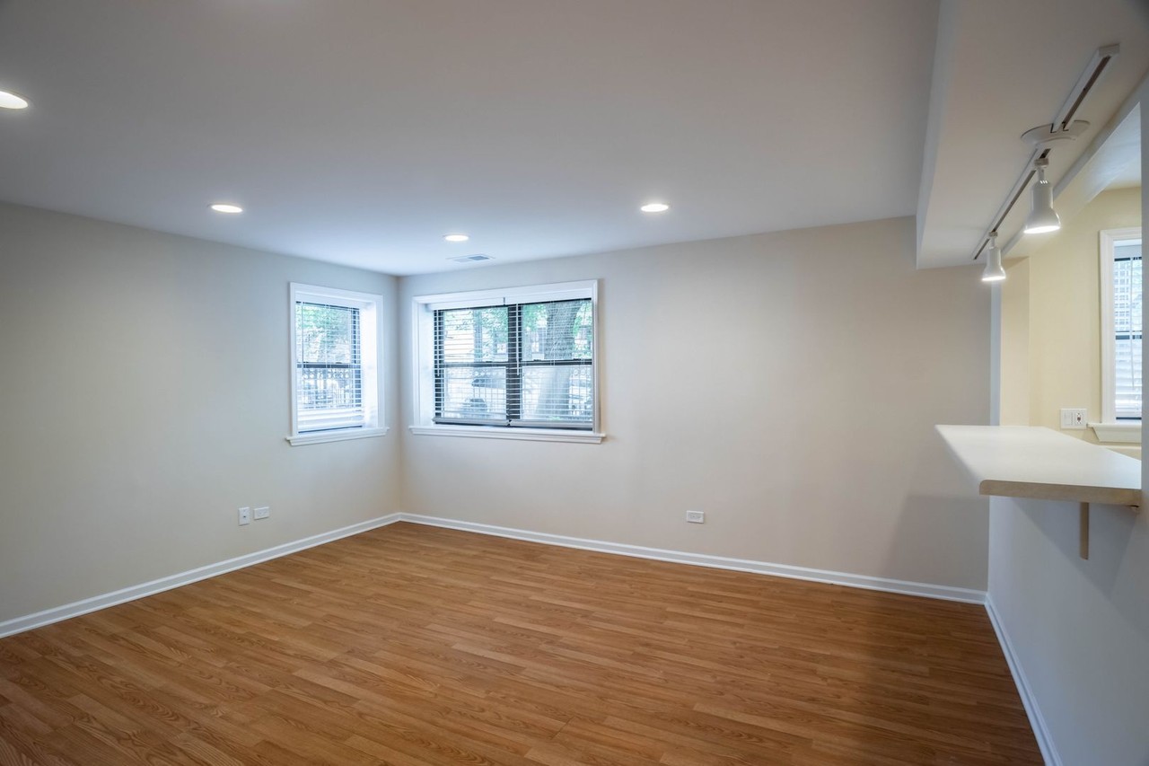 1902 W. Birchwood Ave - Photo 4 of 10
