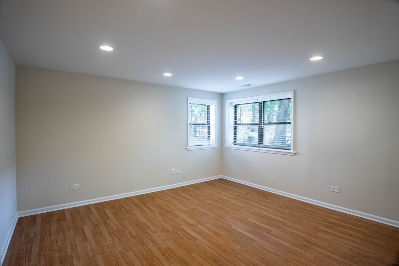 1902 W. Birchwood Ave - Photo 5 of 10