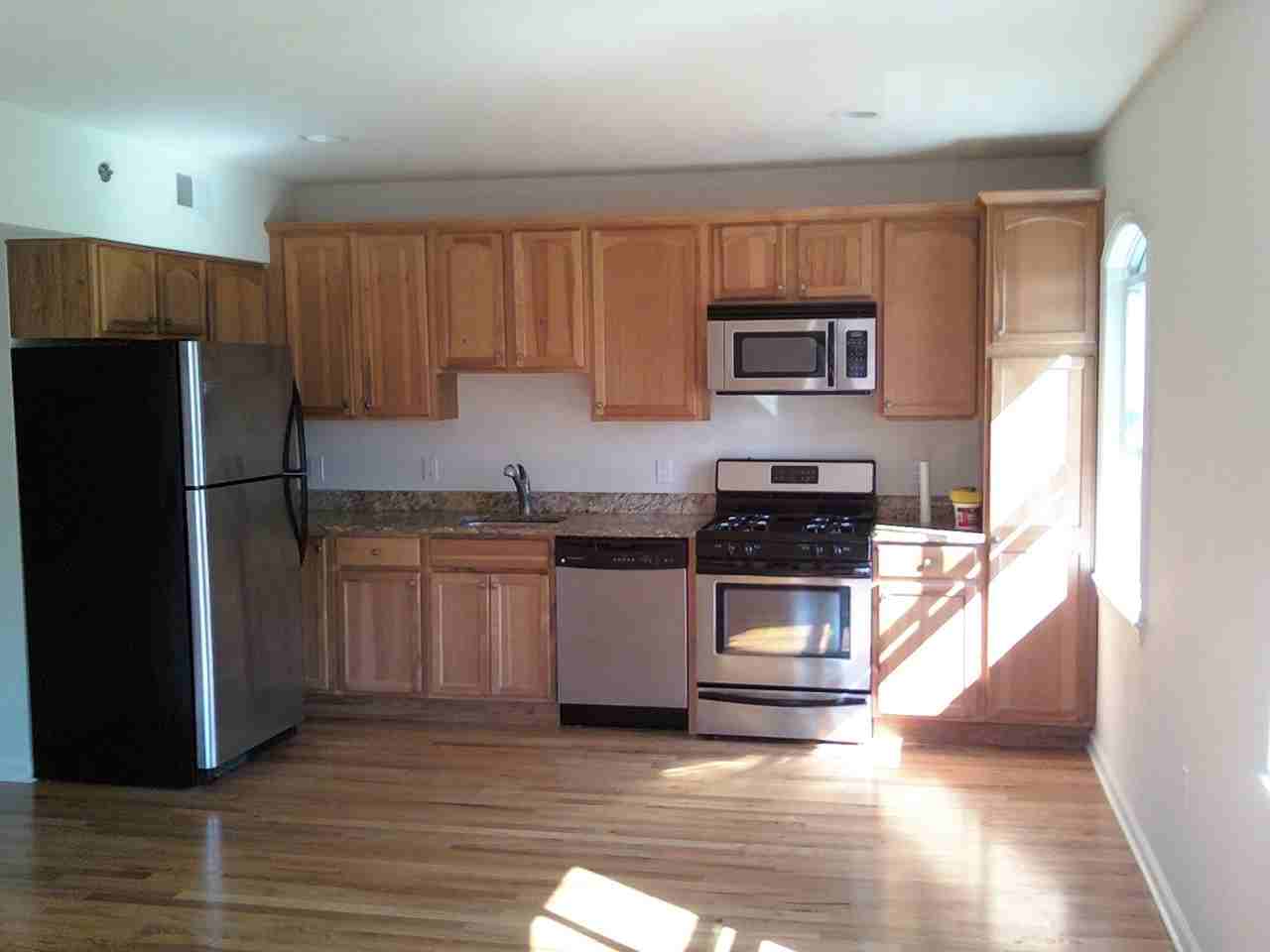 14 Main St #C - Photo 3 of 6