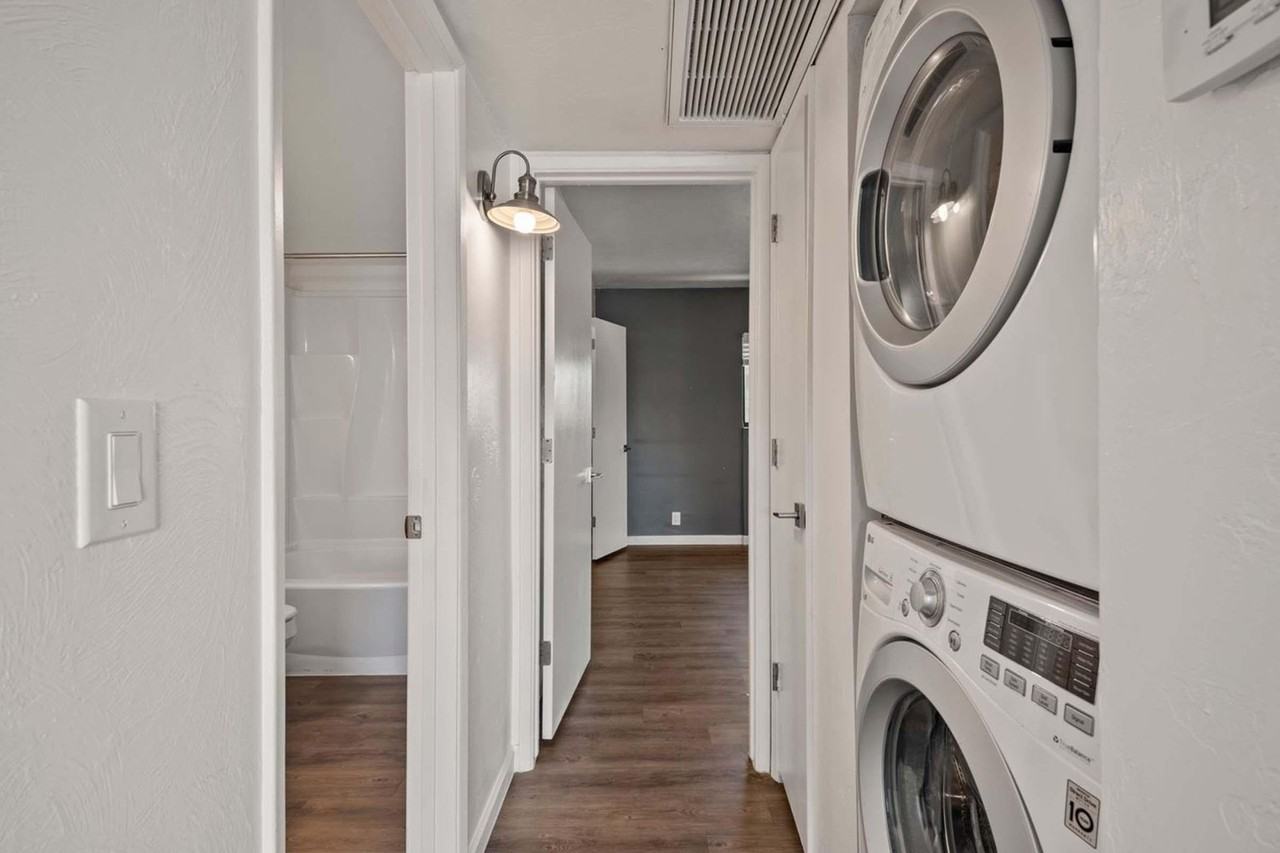 Beverly On 5th - Photo 5 of 14