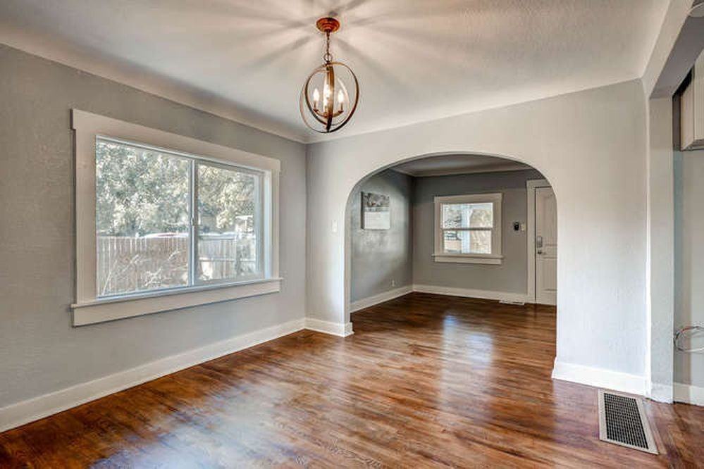 1090 Brentwood St - Photo 7 of 21