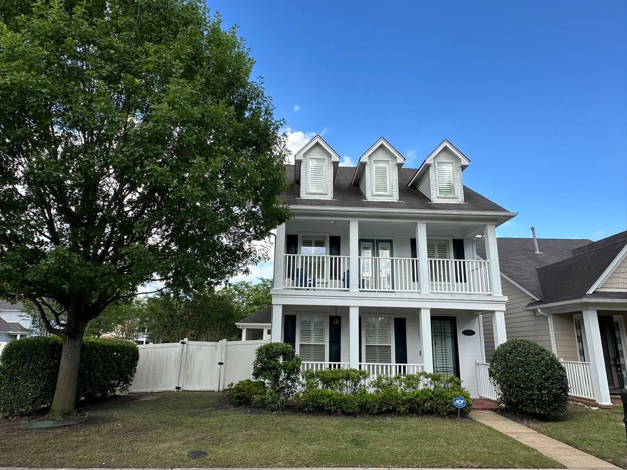 1390 Island Town Dr - Photo 2 of 34