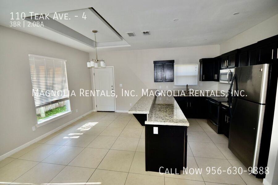 110 Teak Dr #4 - Photo 5 of 10