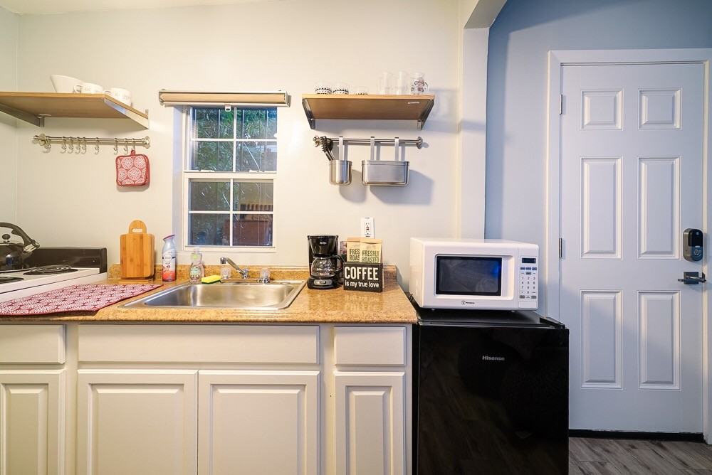 6718 Fountain Ave #NA - Photo 6 of 8