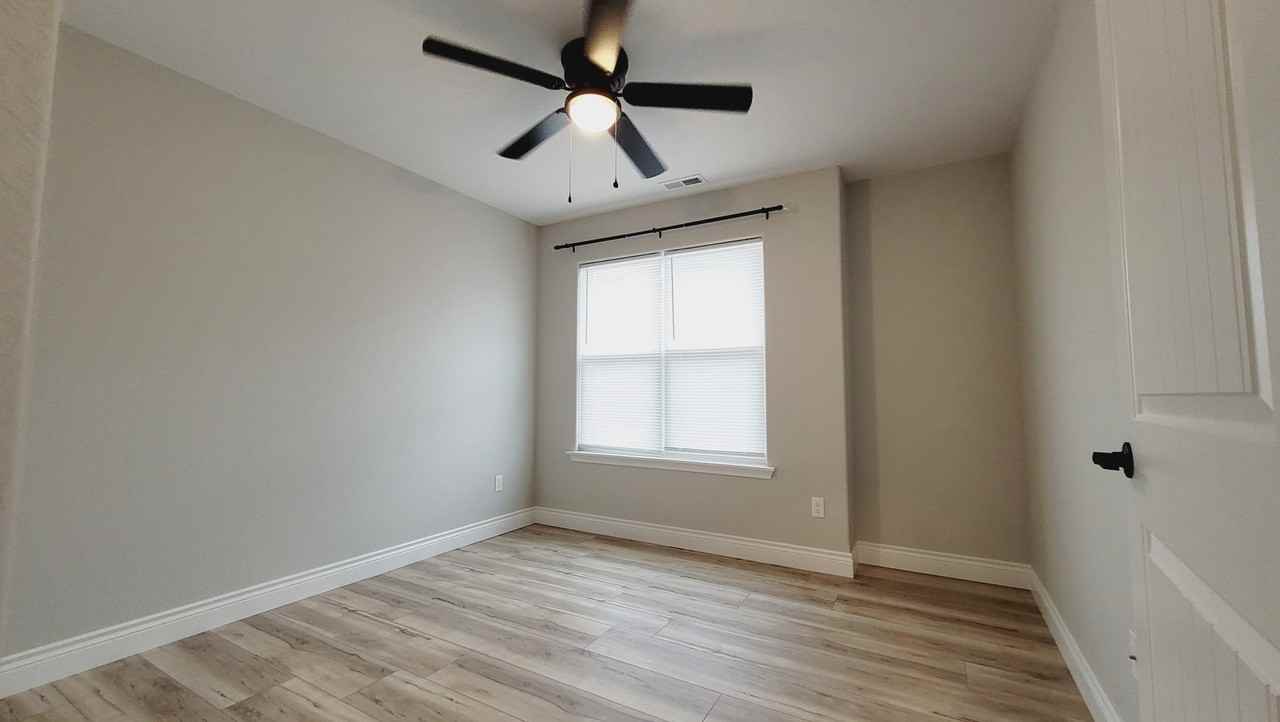 1114 Rex Ave #NONE - Photo 7 of 14