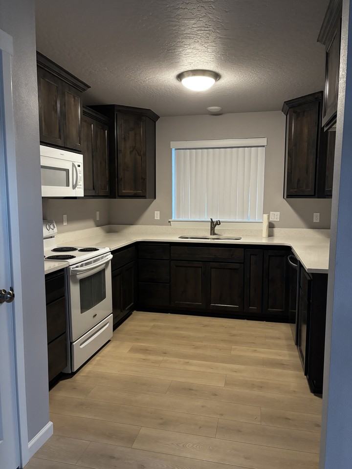 172 Estella St #NA - Photo 2 of 8