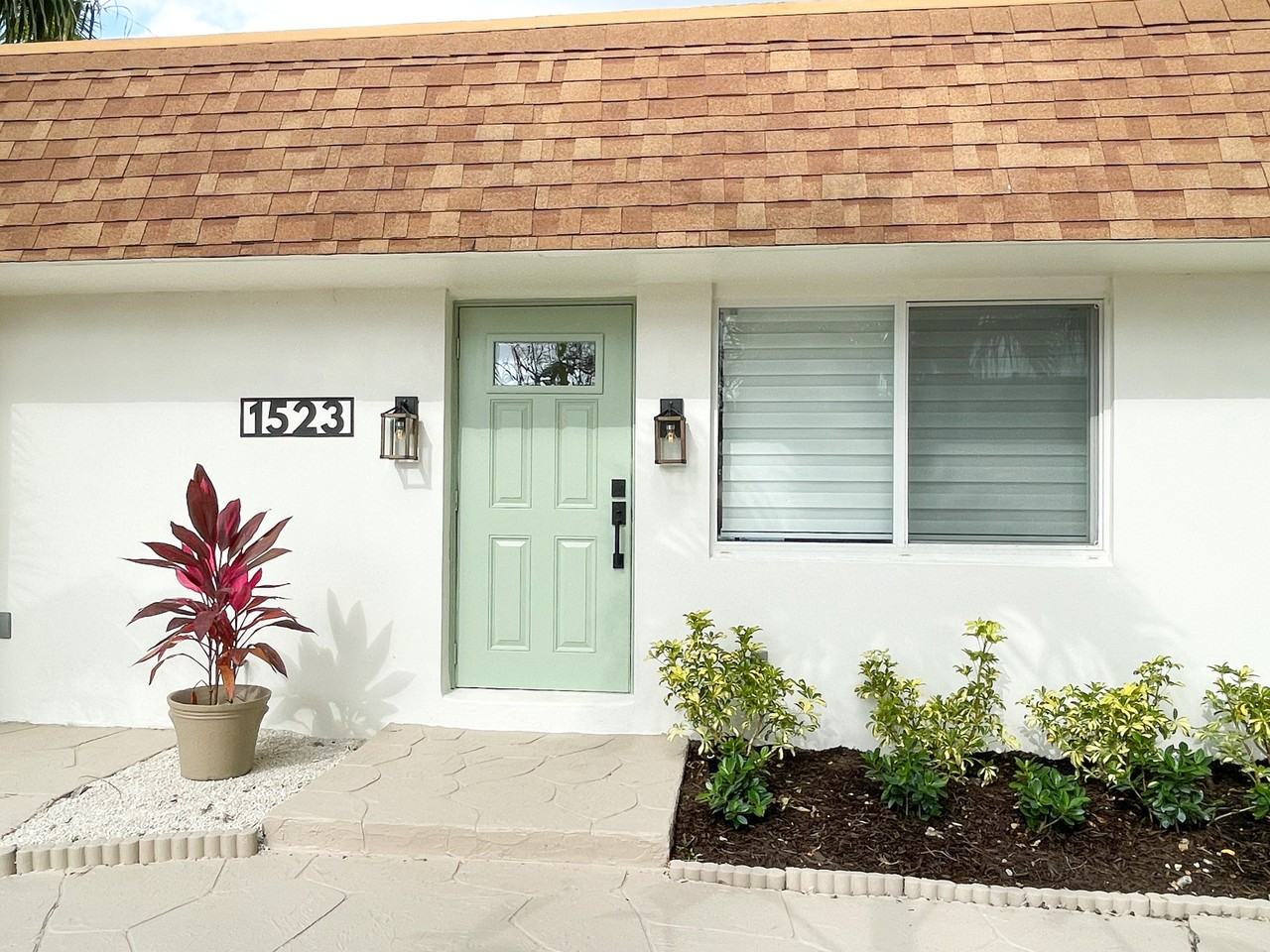 1523 Sw 19th Ave #NA - Photo 3 of 20