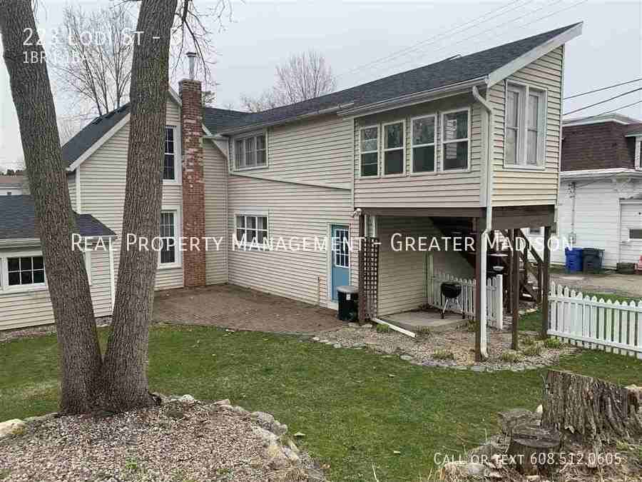 223 Lodi St #B - Photo 2 of 11