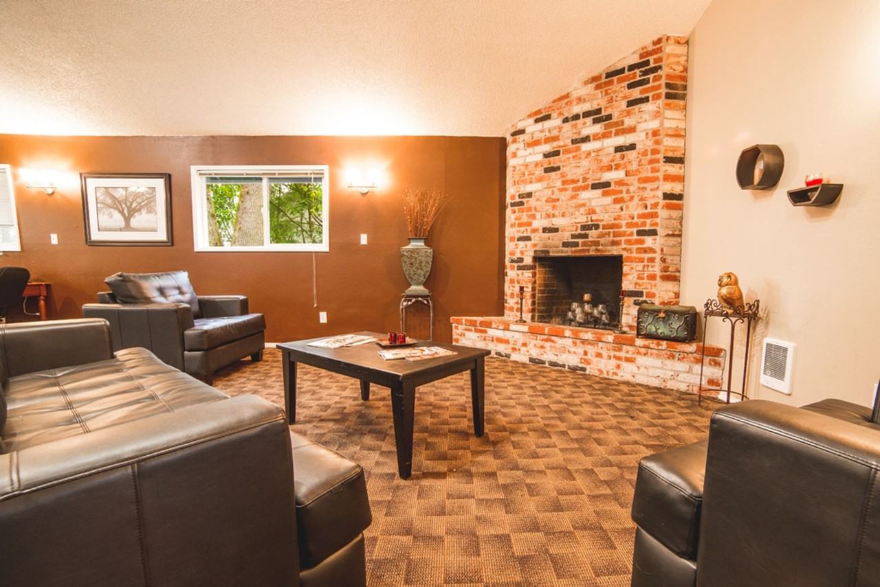 The Patrician Apartments - Photo 4 of 5