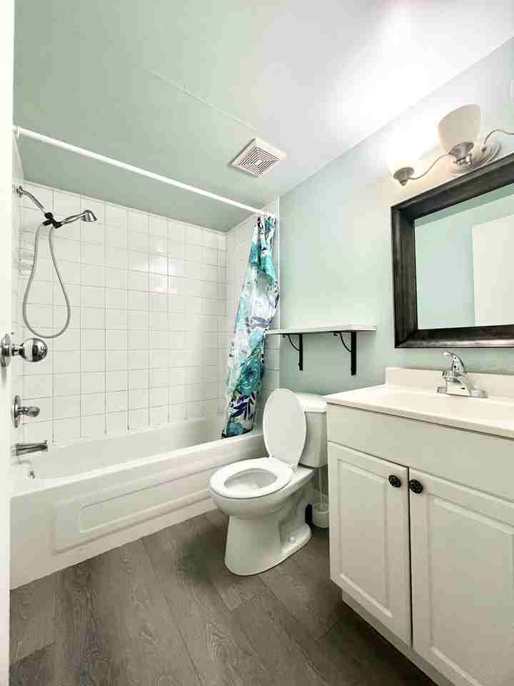 950 Nanaimo Street - Photo 5 of 7