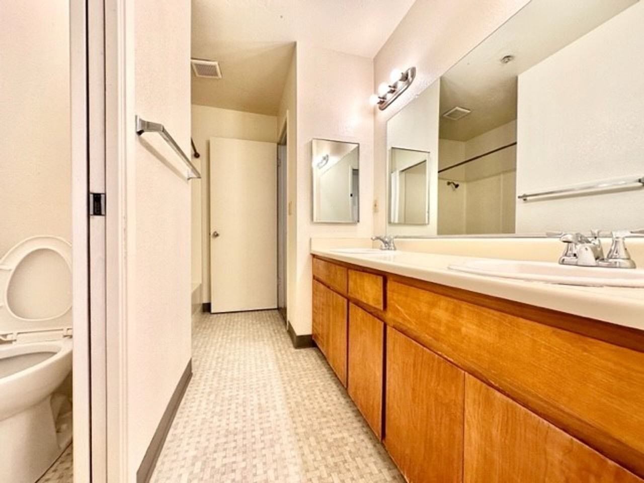 **Pre-Leasing for Summer 2026** 3 Bedroom Townhomes with Private Back Patio - Photo 7 of 14