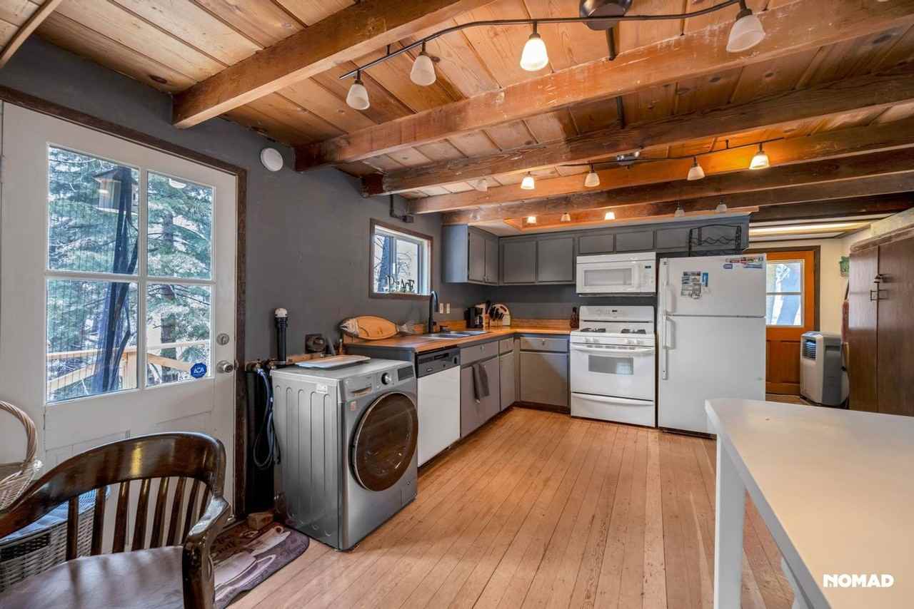 772 Esquimoux Dr - Photo 3 of 35