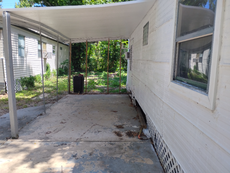 1018 1/2 June Ter - Photo 2 of 10