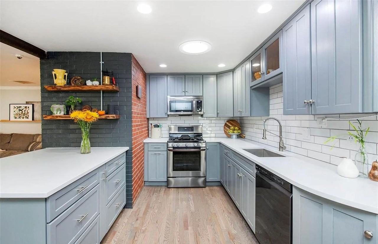7201 W Ellsworth Ave - Photo 2 of 38