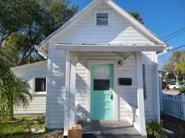 featured image of 108 Rush St