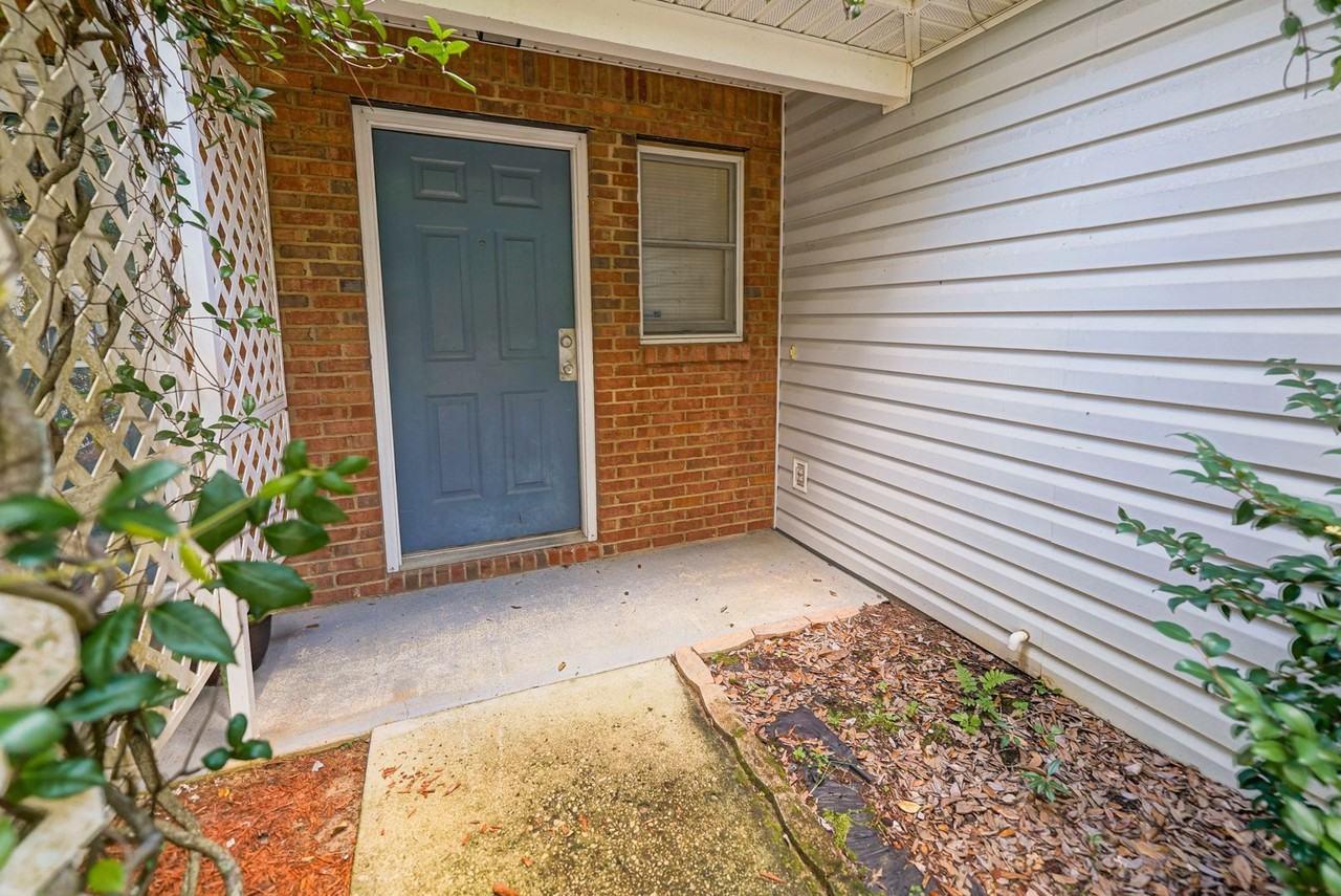 2143 Delta Way - Photo 3 of 34